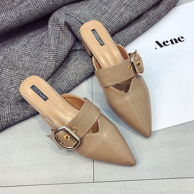 Ženske špicaste papuče od umjetne kože s kopčom