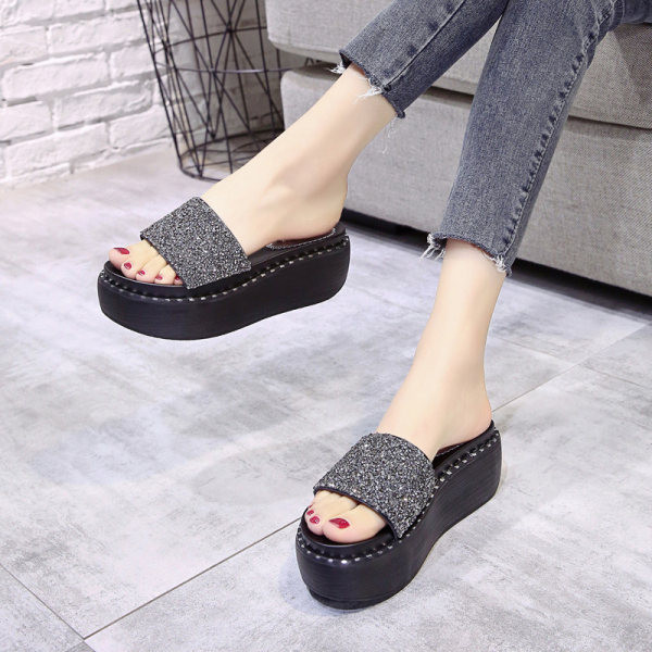Papuci de damă cu particule strălucitoare și platformă de 6 cm