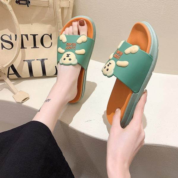 Ženske ljetne papuče s 3D elementom i ravnim potplatom