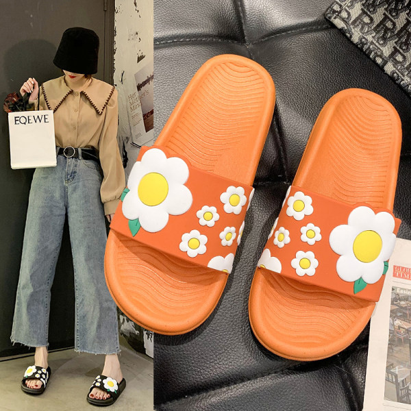 Ženske papuče s ravnim potplatom i cvjetićima