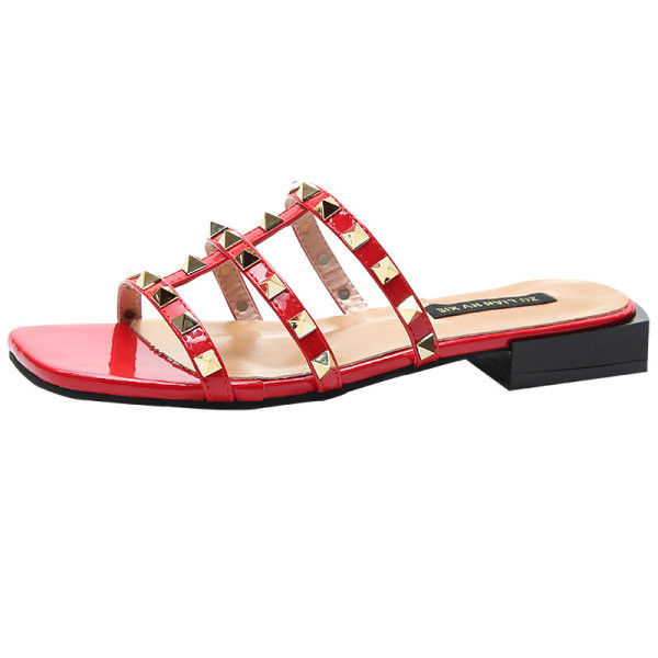 Ženske kožne papuče sa zakovicama u tri boje