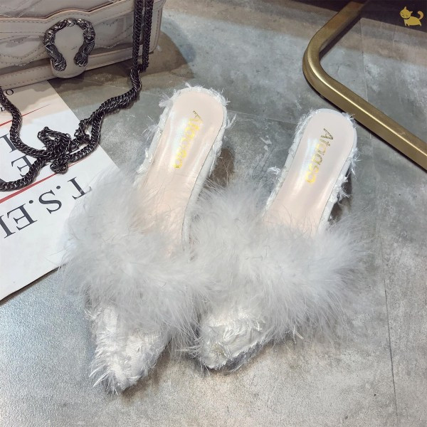 Elegantne ženske papuče s puhom - špic model u tri boje