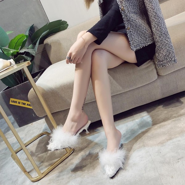 Elegantne ženske papuče s puhom - špic model u tri boje