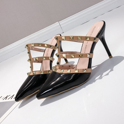 Γυναικείες μοντέρνες παντόφλες με τρουξ και λεπτό τακούνι