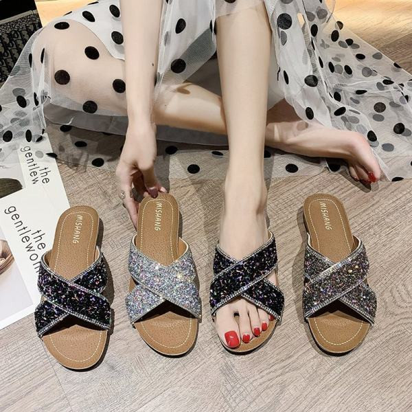 Ženske casual papuče sa sjajnim efektom i ravnim potplatom