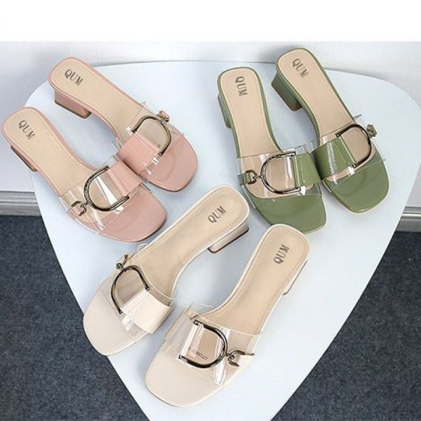 Papuci moderni de dama cu toc de 3 cm grosime si element metalic