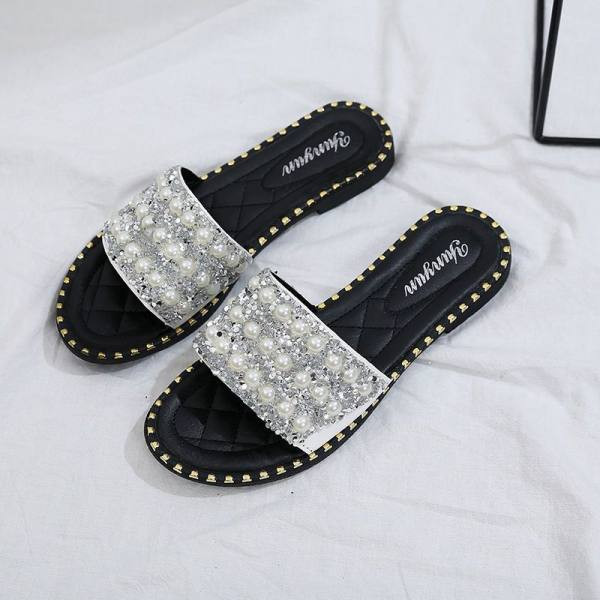 Ženske papuče sa ravnim potplatom - dva modela