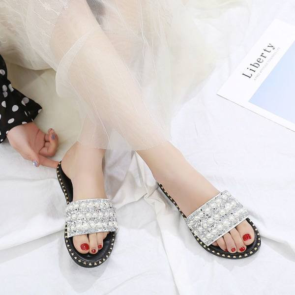 Ženske papuče sa ravnim potplatom - dva modela