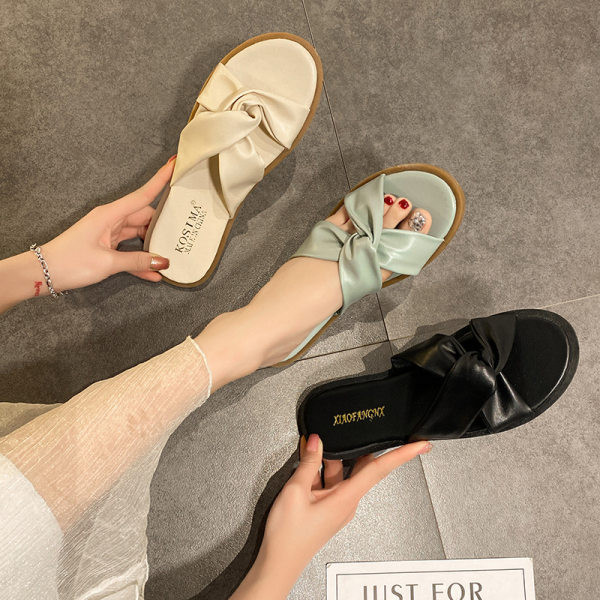 Ženske kožne ljetne papuče s ravnim potplatom