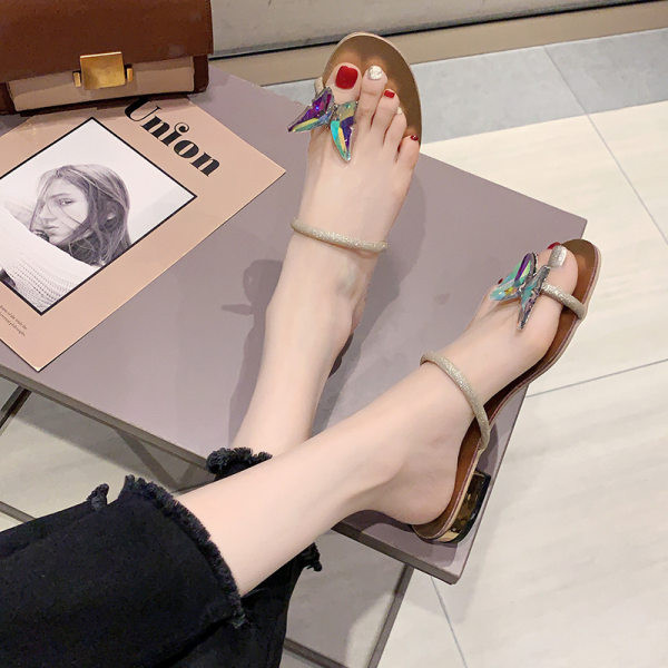 Παντόφλες μοντέρνες γυναίκες με διακοσμητικές πέτρες και τρισδιάστατο στοιχείο