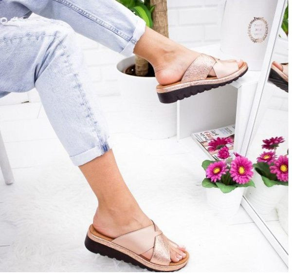 Papuci casual cu bretele incrucisate