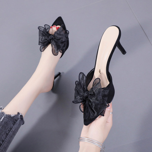 Papuci moderni de dama cu toc inalt si panglica