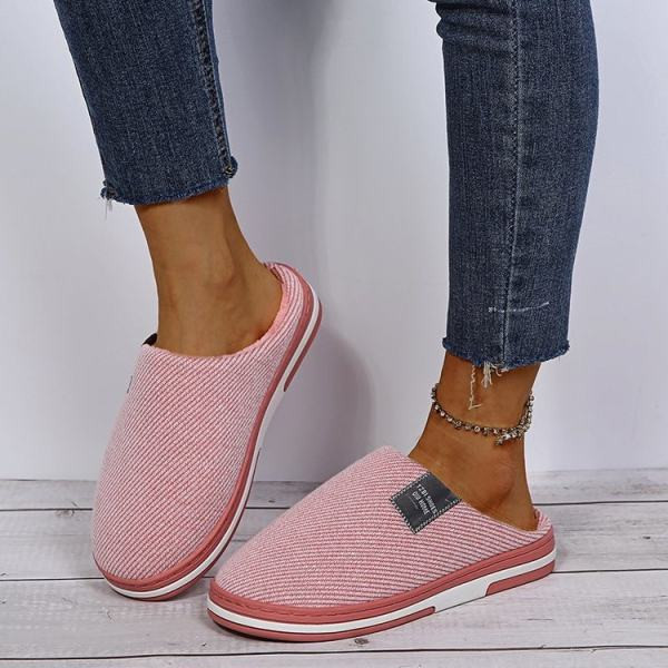 Papuci textile de casa cu captuseala calda