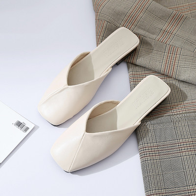 Papuci moderni pentru femei - mai multe modele