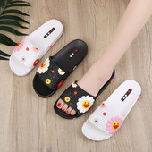 Slapi de damă din cauciuc cu flori