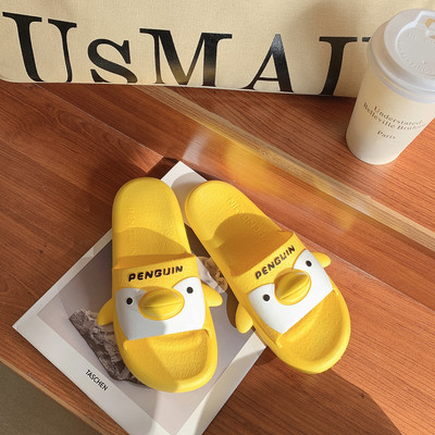 Παντόφλες casual γυνικείες με στοιχείο 3D - επίπεδη σόλα