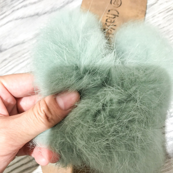 Model nou de papuci casual dama cu puf si talpa plata