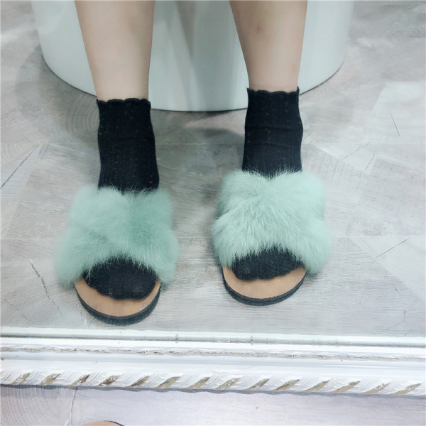 Model nou de papuci casual dama cu puf si talpa plata