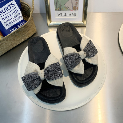 Καθημερινές γυναικείες παντόφλες με χρωματιστή υφασμάτινη κορδέλα