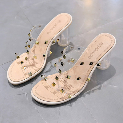 Ženske papuče sa silikonskim naramenicama i metalnim cekerima