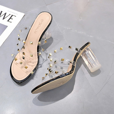 Ženske papuče sa silikonskim naramenicama i metalnim cekerima