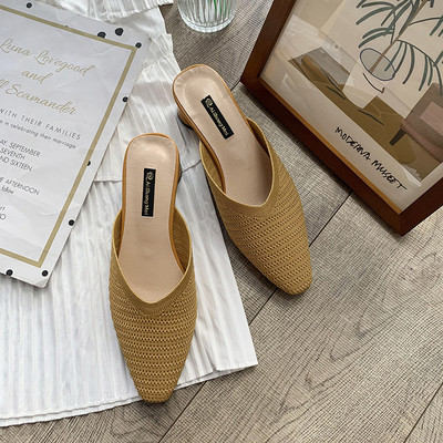 Model nou de papuci de dama cu toc gros