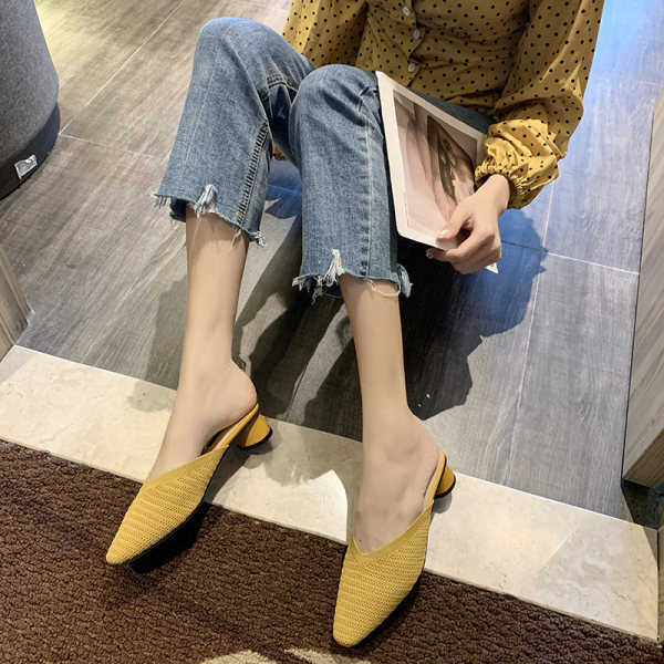 Model nou de papuci de dama cu toc gros