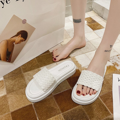 Papuci casual dama alb-negru potriviti pentru vara