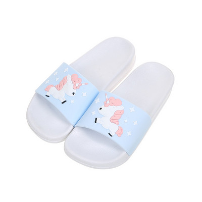 Γυναικείες παντόφλες με επίπεδη σόλα και μονόκερο απλικέ