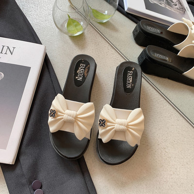 Ženske papuče s trakom i platformom od 4 cm