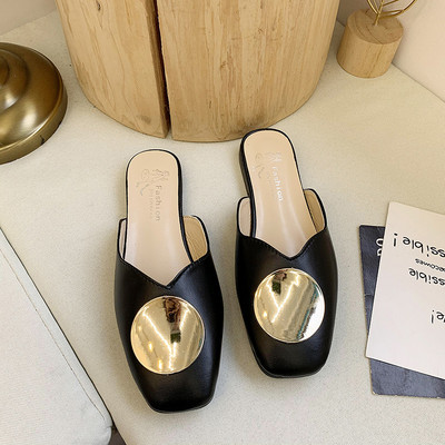 Papuci de dama din piele cu element metalic