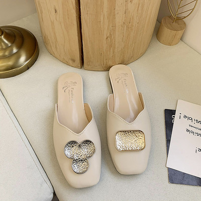 Papuci de dama din piele cu element metalic