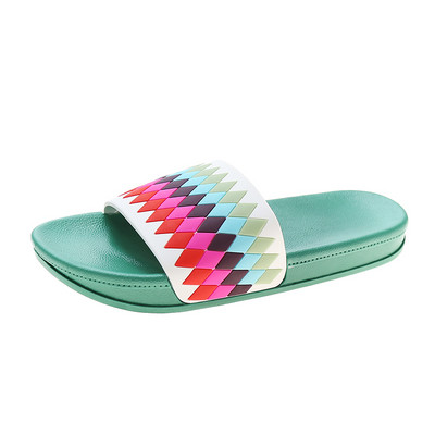 Πολύχρωμες γυναικείες σαγιονάρες