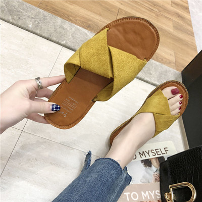 Παντόφλες casual γυναικείες με επίπεδη σόλα