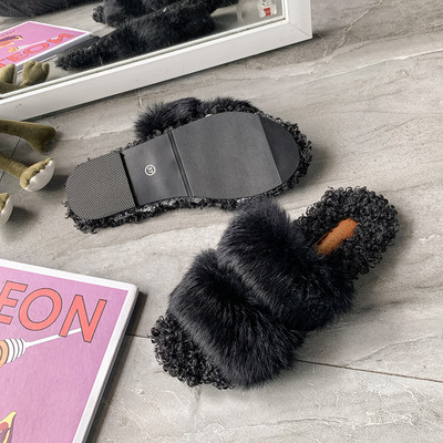 Ženske papuče s perom