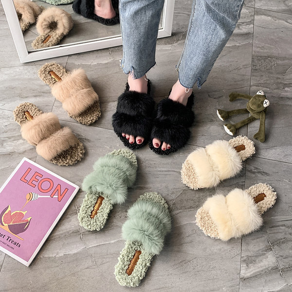 Ženske papuče s perom