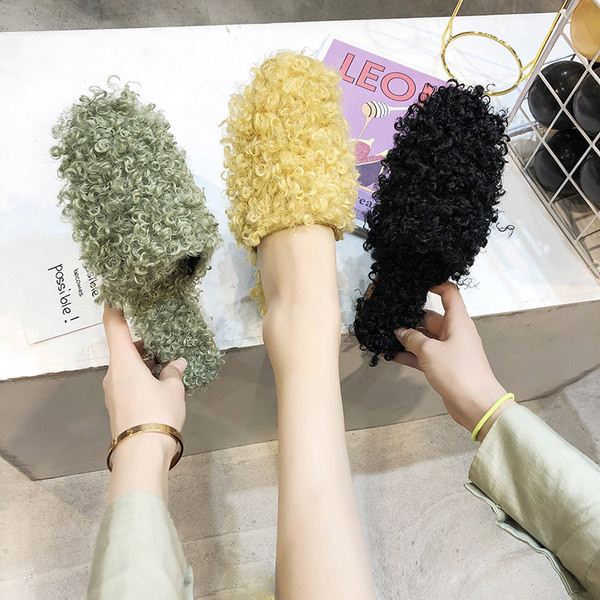 Papuci de casa pentru femei