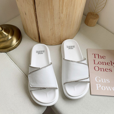 Papuci de damă din piele alb și negru