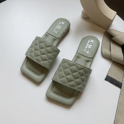 Καθημερινές γυναικείες παντόφλες από δέρμα eco με επίπεδη σόλα