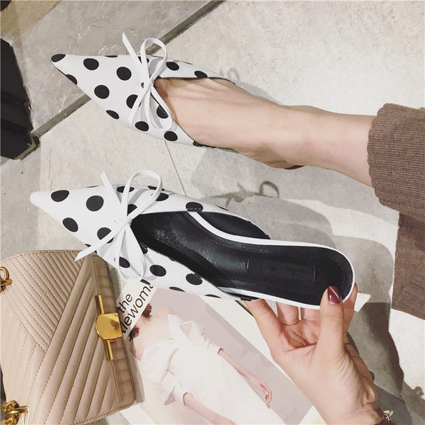 Model nou de pantofi ascuțit de damă cu panglică - mai multe culori