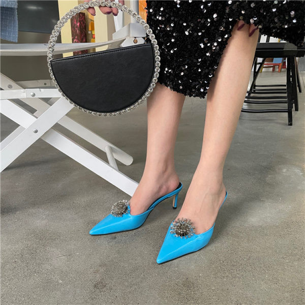 Model nou de papuci de dama ascutit cu toc inalt de 4 cm