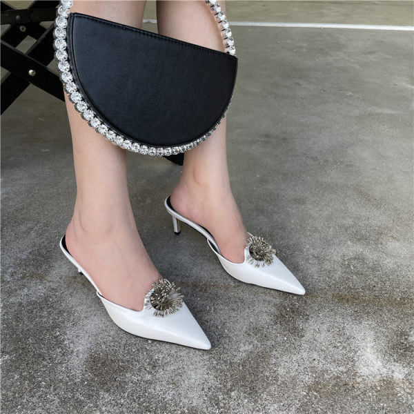 Model nou de papuci de dama ascutit cu toc inalt de 4 cm