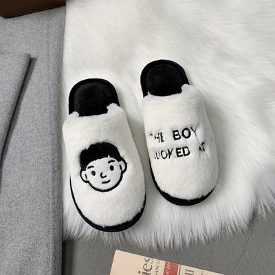 Papuci de damă din puf cu broderie