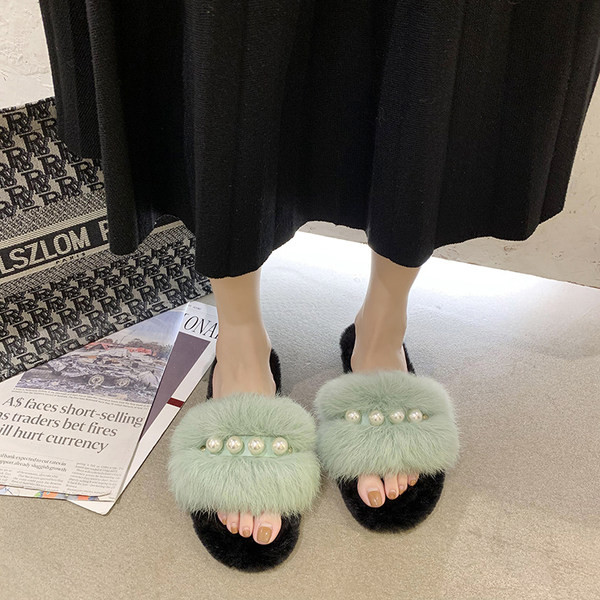 Γυναικείες casual παντόφλες με πούπουλα και πέρλες