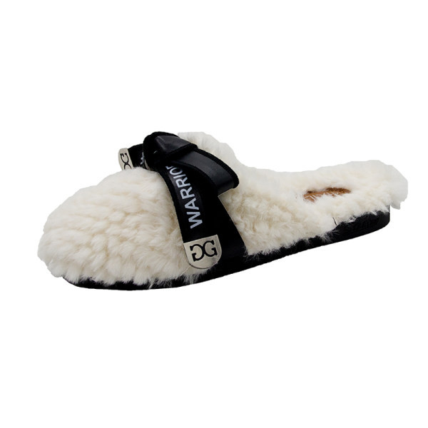 Papuci de casa cu puf si piele ecologica pentru femei