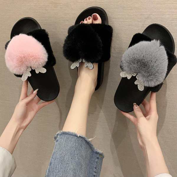 Ležerne ženske ljetne papuče s perom i ravnim potplatom