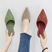 Model ženskih papuča na špic od eko kože