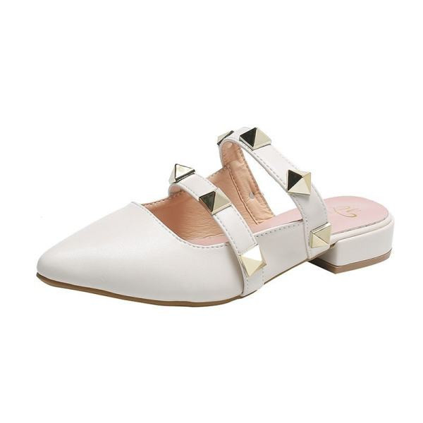 Papuci dama cu nituri si talpa plata - model ascutit