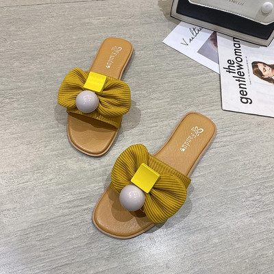 Καθημερινές γυναικείες παντόφλες με κορδέλα και τρισδιάστατο στοιχείο