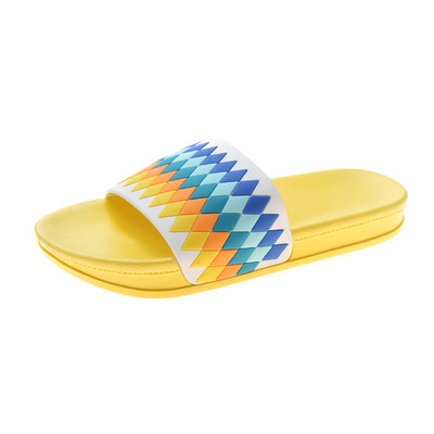 Γυναικείες χρωματιστές παντόφλες με επίπεδη σόλα